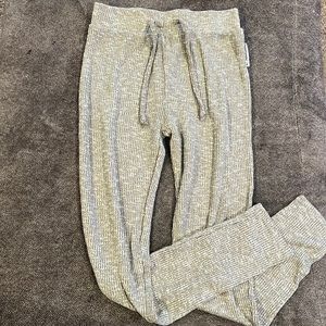 GYMSHARK olive green sweat pants